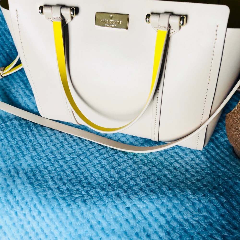 Authentic Kate spade - Picture 2 of 5
